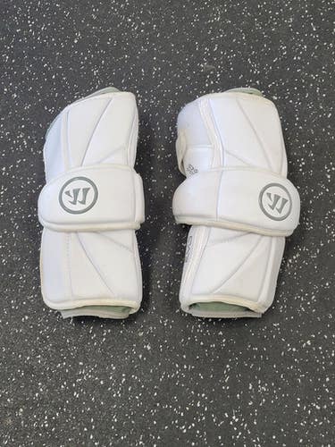 Used Warrior EVO Lacrosse Arm Pads/Guards White MD 11849-S000038362