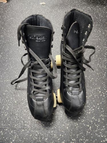 Used RollerDerby REWIND Senior Roller Quad Skates Black Senior 9 11849-S000038349