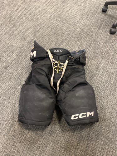 Senior Small AS 5 Bauer Hockey Pants (Used)