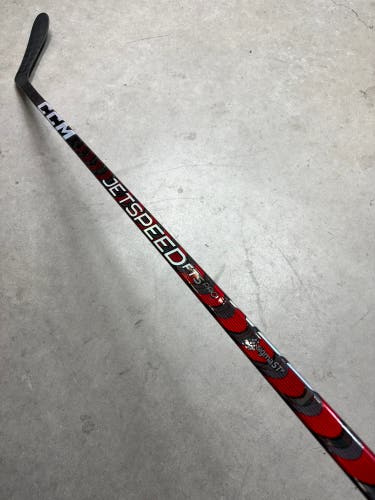 95 Flex P28 Senior CCM JetSpeed FT5 Pro Right Hand Hockey Stick Pro Stock NHL (New)