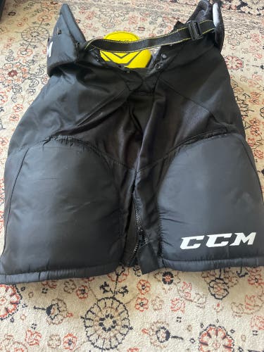Men's Junior Large CCM Tacks Classic Hockey Pants (Used)