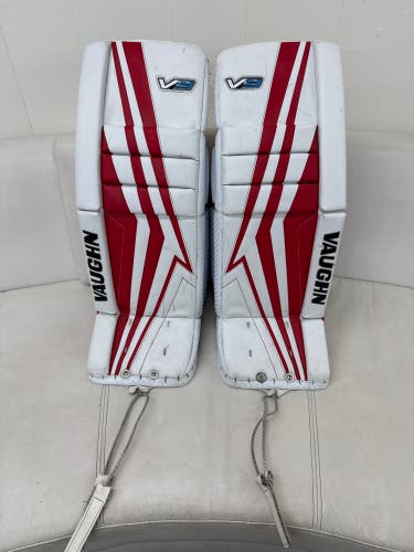 28" Vaughn Velocity V9 Goalie Leg Pads (Used)