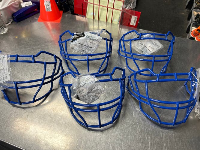 5 Youth Schutt Vengeance masks (New)
