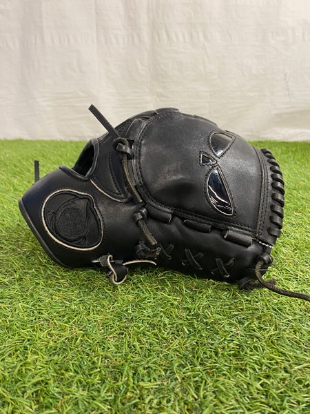 Shadow RH Pitcher's Baseball Glove | 11.5"