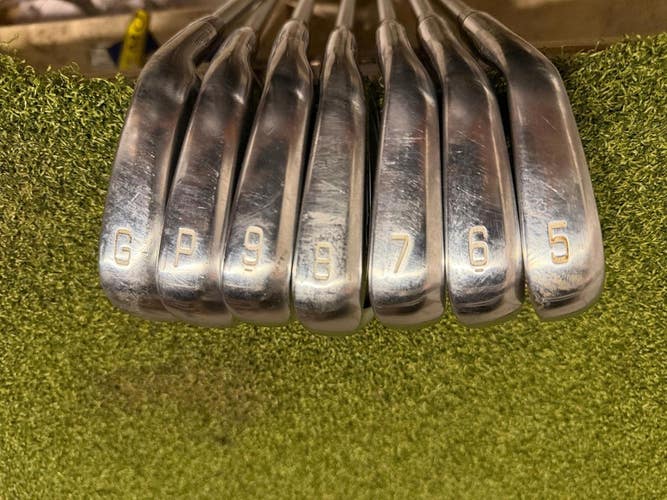 Mizuno Pro 243 5-GW Iron Set, Project X LS Stiff Flex Shafts, RH