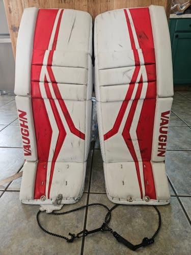 28" Vaughn Velocity Goalie Leg Pads (Used)