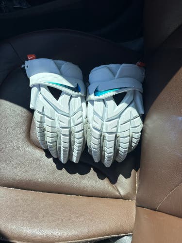 Nike Vapor Premier Lacrosse Gloves (Used)