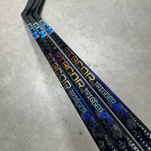 3 PACK 95 Flex P28M Senior CCM RibCor Trigger 9 Pro Right Hand Hockey Stick Pro Stock (New)