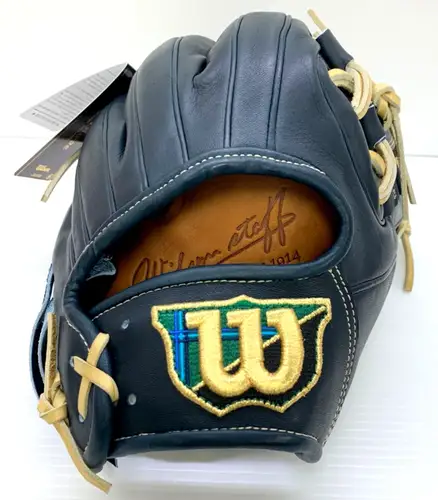 Wilson RH Infield A2000 1975 Baseball Glove 11.75" (New)