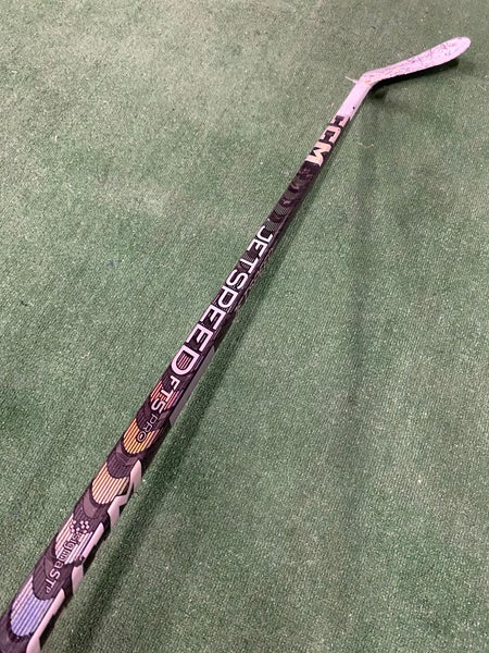 CCM JetSpeed FT5 Pro Hockey Stick Right Handed | P28 70 Flex