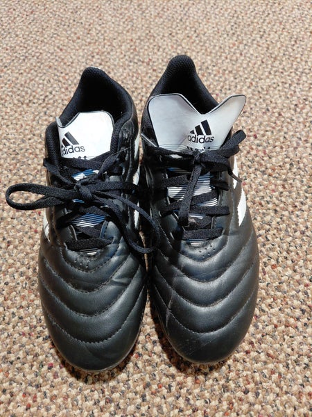 Black 6Y (Big Kids / Youth) Adidas Molded Cleats Cleats (Used)