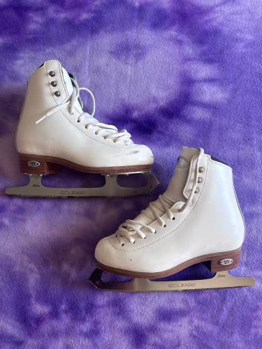 White Riedell Figure Skates Junior 13 (Used)
