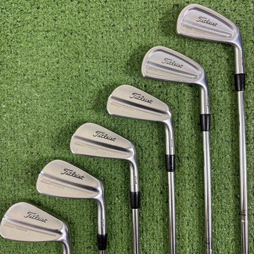 Titleist 714 MB CB Forged Iron Set 4-9 Dynamic Gold X100 Extra Stiff +1/2 Long