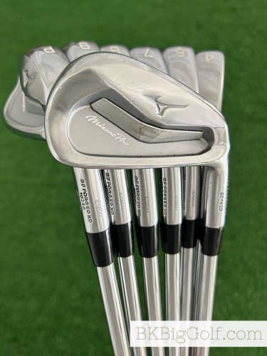 Mizuno Pro 243 Forged Iron Set 4-P / Dynamic Gold X100 Extra Stiff
