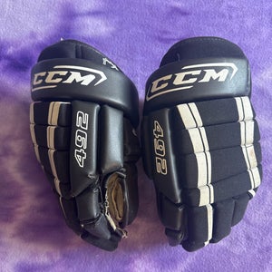 Black Junior CCM Tacks 492 Gloves 12" (Used)