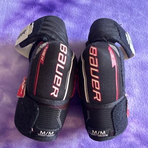 Junior Medium Bauer NSX Elbow Pads (Used)