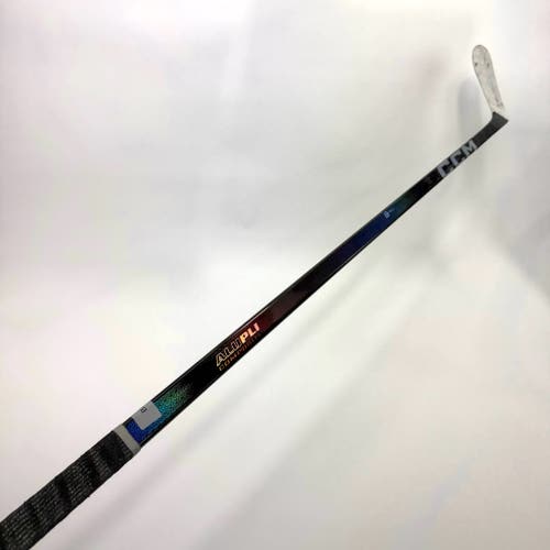 Used Left Black CCM Jetspeed FT8 Pro | 80 Flex P28 Curve Grip | BH421