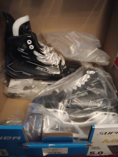 Black/Gray Bauer Supreme M50 Pro Hockey Skates Size 5 fit 2 intermediate Size 5 (New) (no blades)