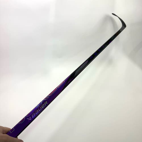 New Right Purple Bauer Nexus Tracer | 77 Flex Pastrnak Pro Curve Grip | BH432