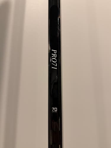 PRO71 (ST: Malkin Pro) - OG (RED) - Pro Stock Hockey Stick - RIGHT - 70 FLEX