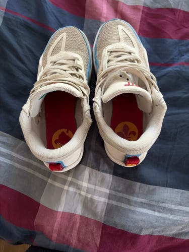 Jayson Tatum Shoes – Beige/Red/Blue – Good Condition | Size 7.5 Mens US