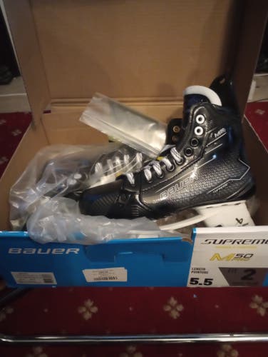 Black/Gray Bauer Supreme M50 Pro Hockey Skates Size 5.5 (New) no blades intermediate