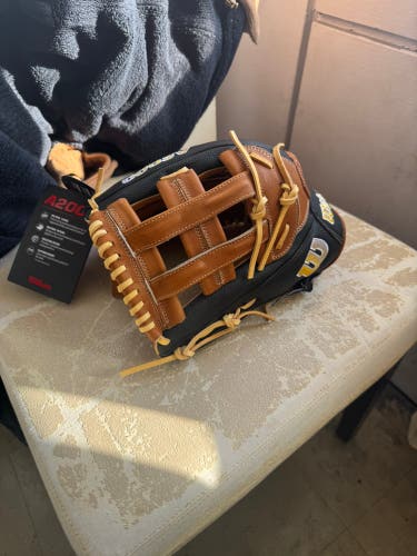 2024 Wilson A2000 1799 LH Outfield Baseball Glove 12.75" (New)
