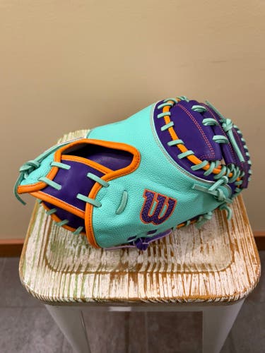 Wilson A2000 Baseball Catcher's Glove 33" *RHT* NEW