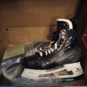 Black/Gray Bauer Supreme M50 Pro Hockey Skates size 9 senior fit 2 (New) no blades