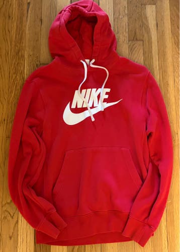 Men's Small Nike Sweatshirt (Used)