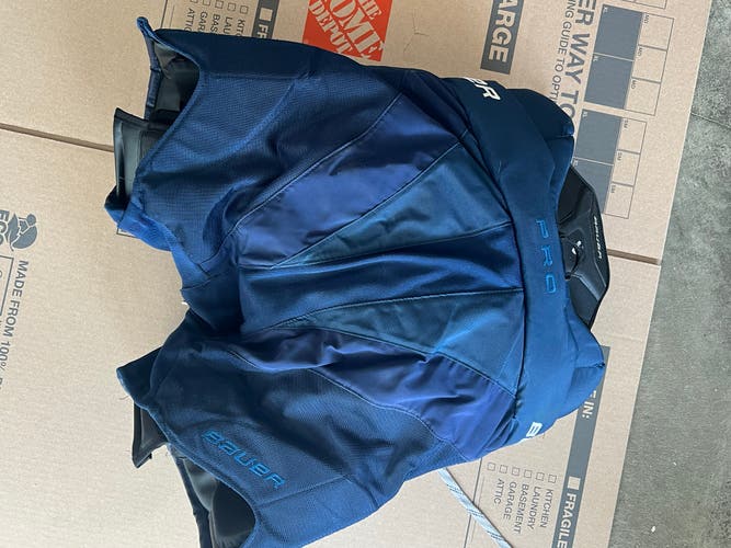 Senior Small Bauer Pro Hockey Goalie Pants (Used)