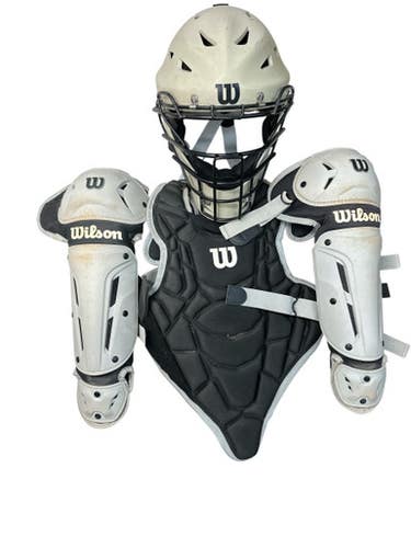 Used Wilson YTH CATCHERS SET Catchers Chest Protector Grey Youth 11835-S000205313