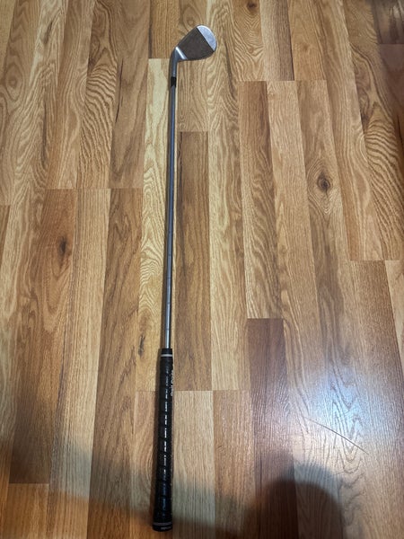 Men's TaylorMade Milled Grind 2 Right Handed Wedge 54 Degree Steel Shaft (Used)