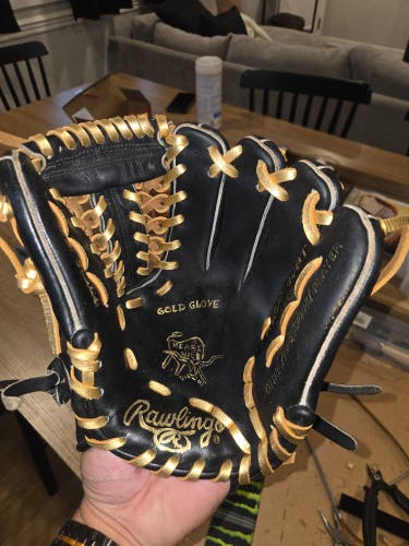 Rawlings RH Infield Heart of the Hide Baseball Glove 11.5" (Used)