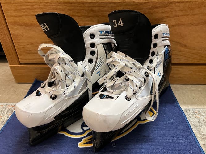 True Custom Pro Hockey Goalie Skates Regular Width Pro Stock 9.5 (Used)