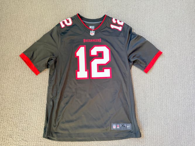 Tom Brady #12 Tampa Bay Buccaneers Jersey - Men's Size XL, Gray, #12