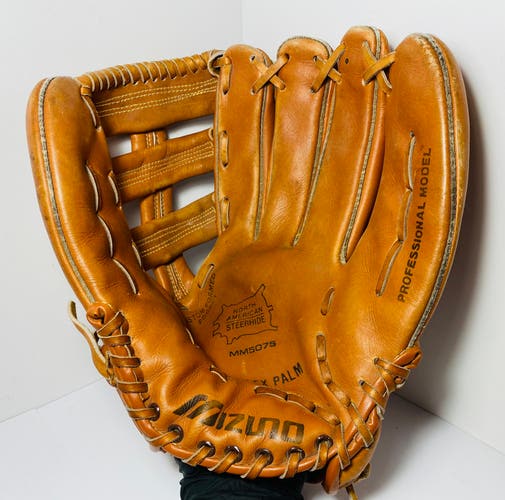 Vintage Mizuno MM5075 Baseball Glove Professional Model North American Steerhide 12"RHT