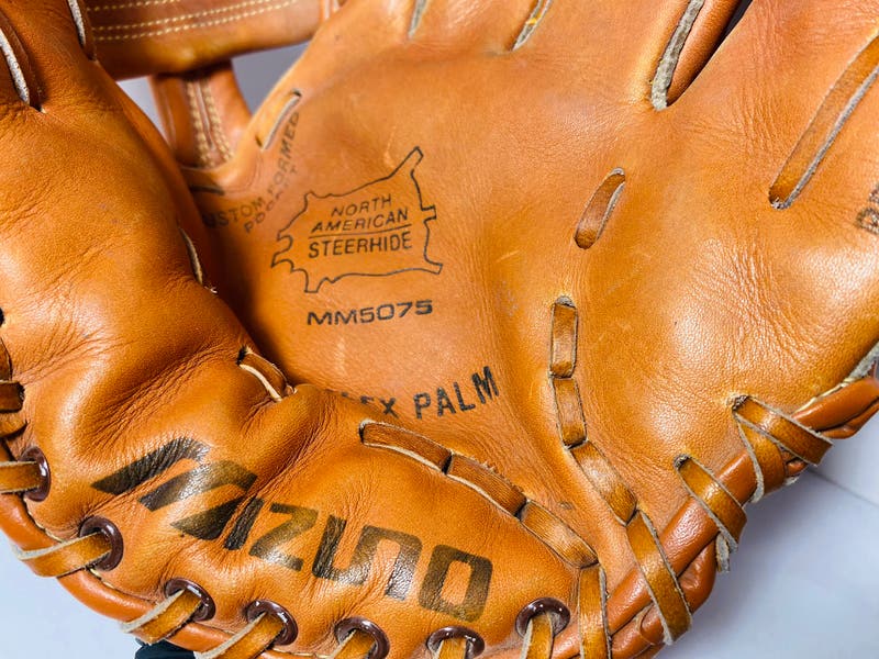 Vintage Mizuno MM5075 Baseball Glove Professional Model North