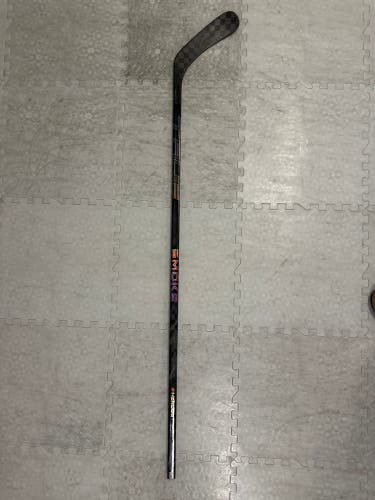 Senior True HZRDUS Smoke Right Handed Hockey Stick T92 85 Flex (New)