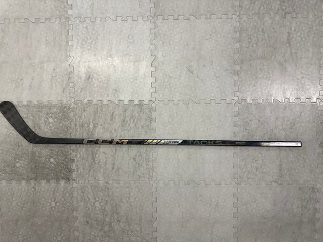 Senior CCM Tacks XF Pro Right Handed Hockey Stick P29 70 Flex (Used)