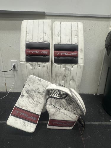 36" 2025 True Catalyst 7x-L87 Regular Goalie Full Set (Used)