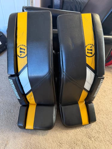 32" Warrior Ritual G5 Pro Goalie Leg Pads (New)