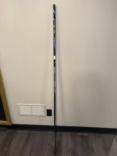 Senior Bauer Pulse Left Hand Hockey Stick P92 77 Flex Pro Stock (New)