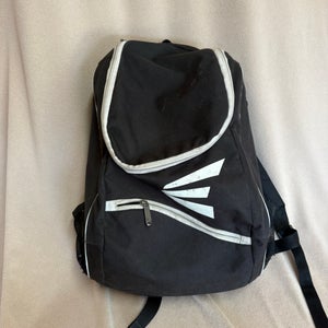 Easton 17”  Bat Pack (Used)