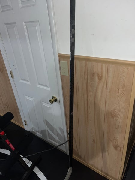 Senior Warrior Super Novium Right Handed Hockey Stick Mid Pattern 75 Flex Pro Stock (Used)