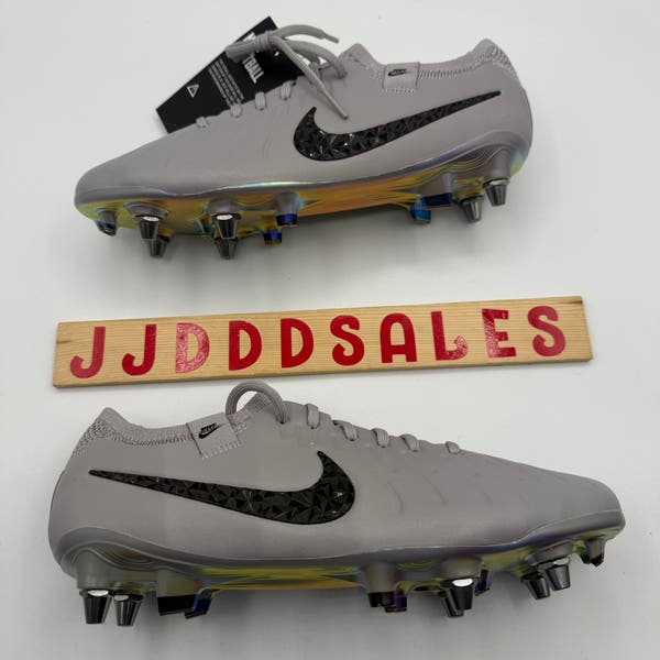 Nike Tiempo Legend 10 Elite SG-Pro Player Edtn Soccer Cleats  display picture 2