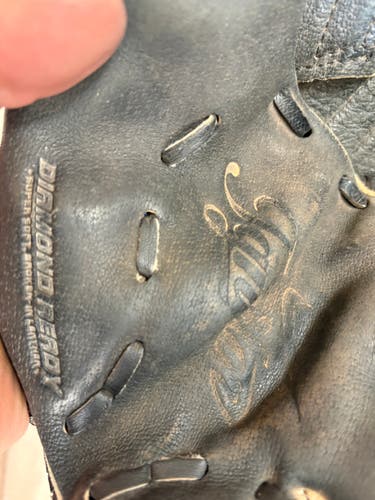 RH Nike Baseball Glove 11" (Used)