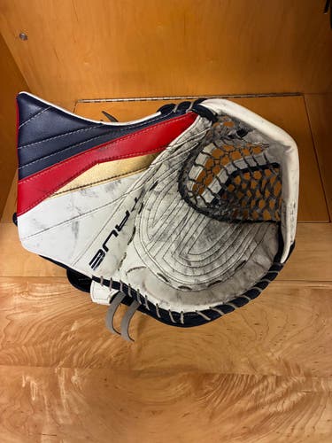 Sergei Boborvsky (580 break) pro return true goalie glove