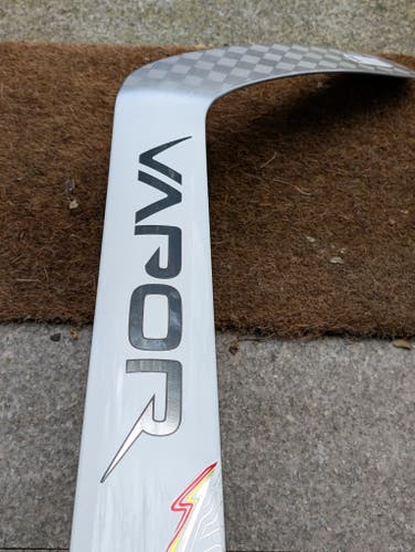 New Regular Bauer FlyPro Goalie Stick - 25" Paddle / P31