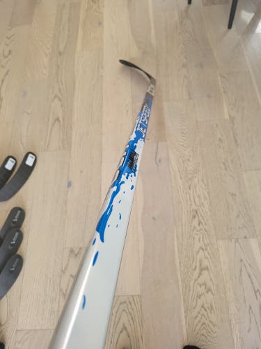 Brand new sneak peak Senior CCM Ft9 Right Handed Hockey Stick P29 85 Flex Pro Stock (New)